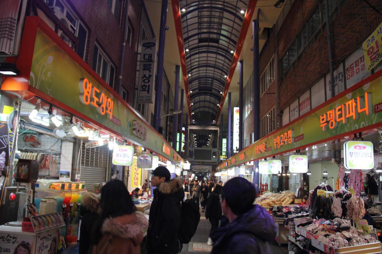 Hyu Plus Guesthouse Busan Bagian luar foto
