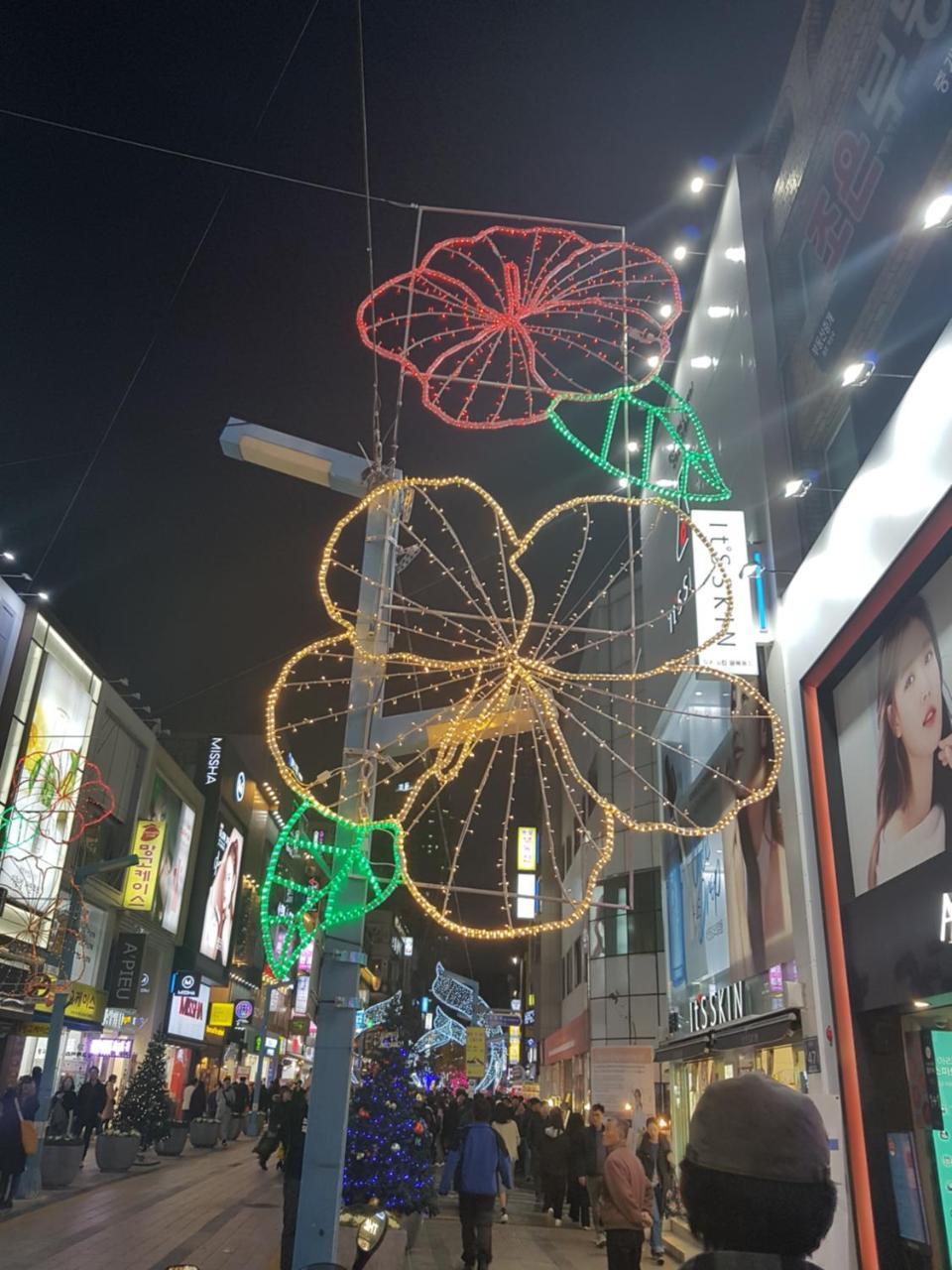 Hyu Plus Guesthouse Busan Bagian luar foto