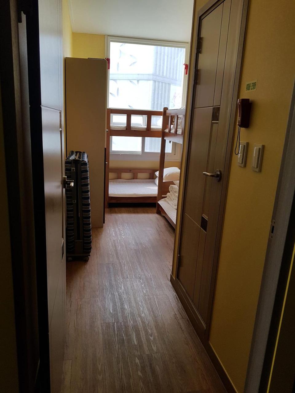Hyu Plus Guesthouse Busan Bagian luar foto