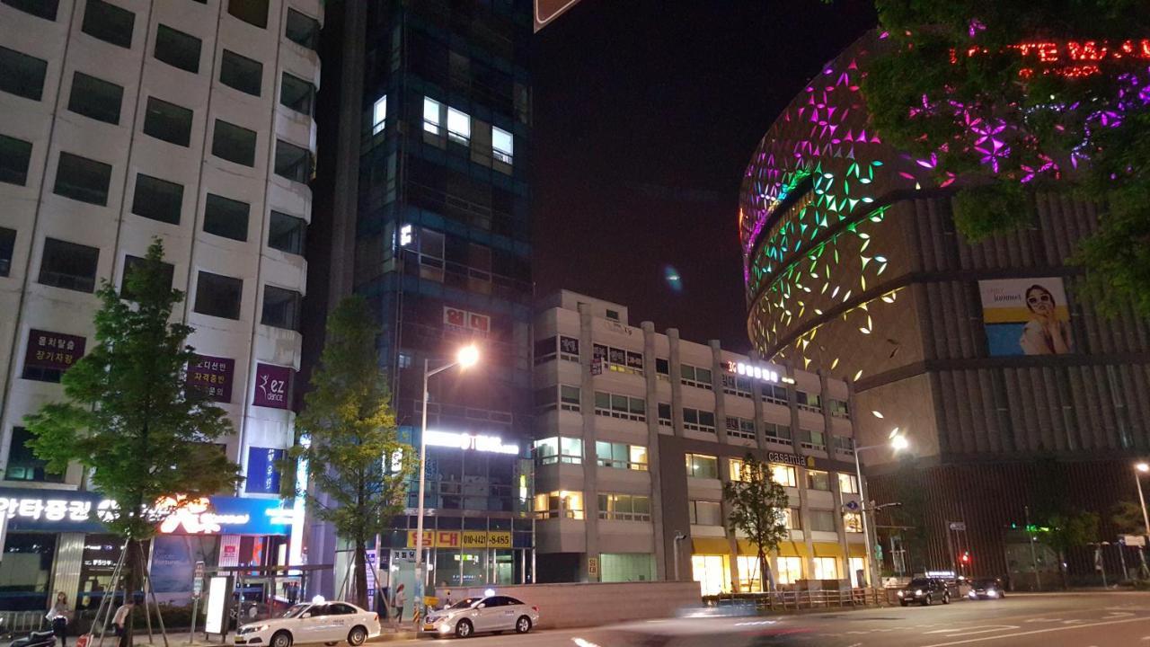 Hyu Plus Guesthouse Busan Bagian luar foto